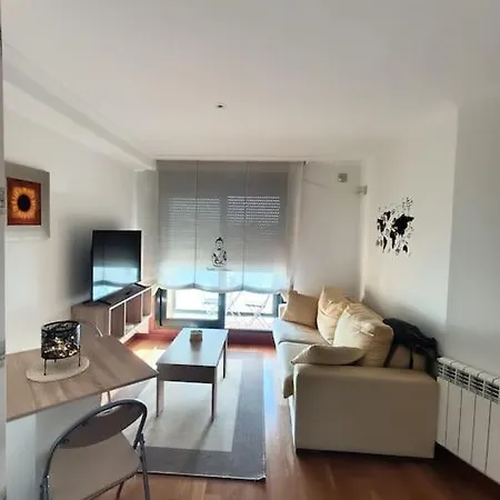 Calest En Poio-pontevedra アパート