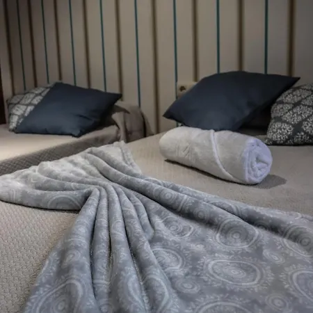 Calest En Poio-pontevedra アパート